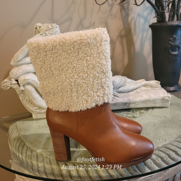Charles David Nella Faux Shearling & Leather Booties Heeled Designer Boots #4 - Picture 7 of 16